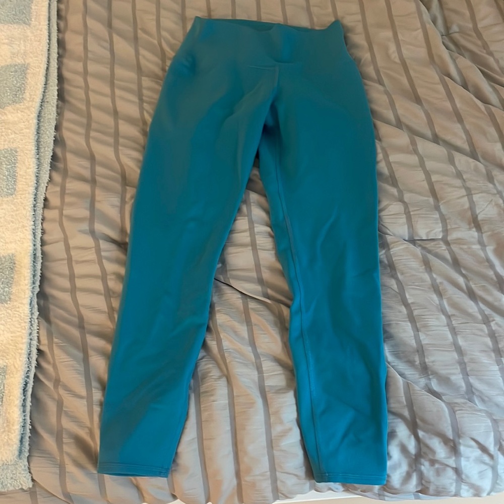 Alo blue leggings